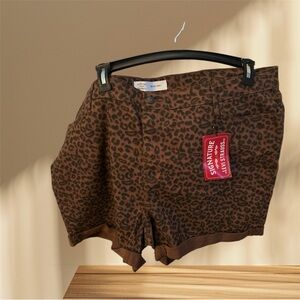Women's Brown Leopard Jean Shorts by Levi’s size 26 plus